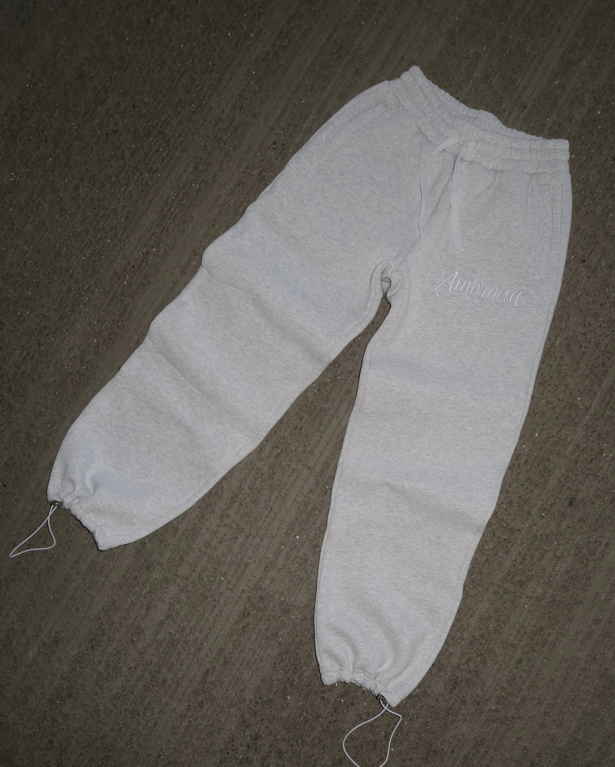 GREY ASCEND SWEATPANTS
