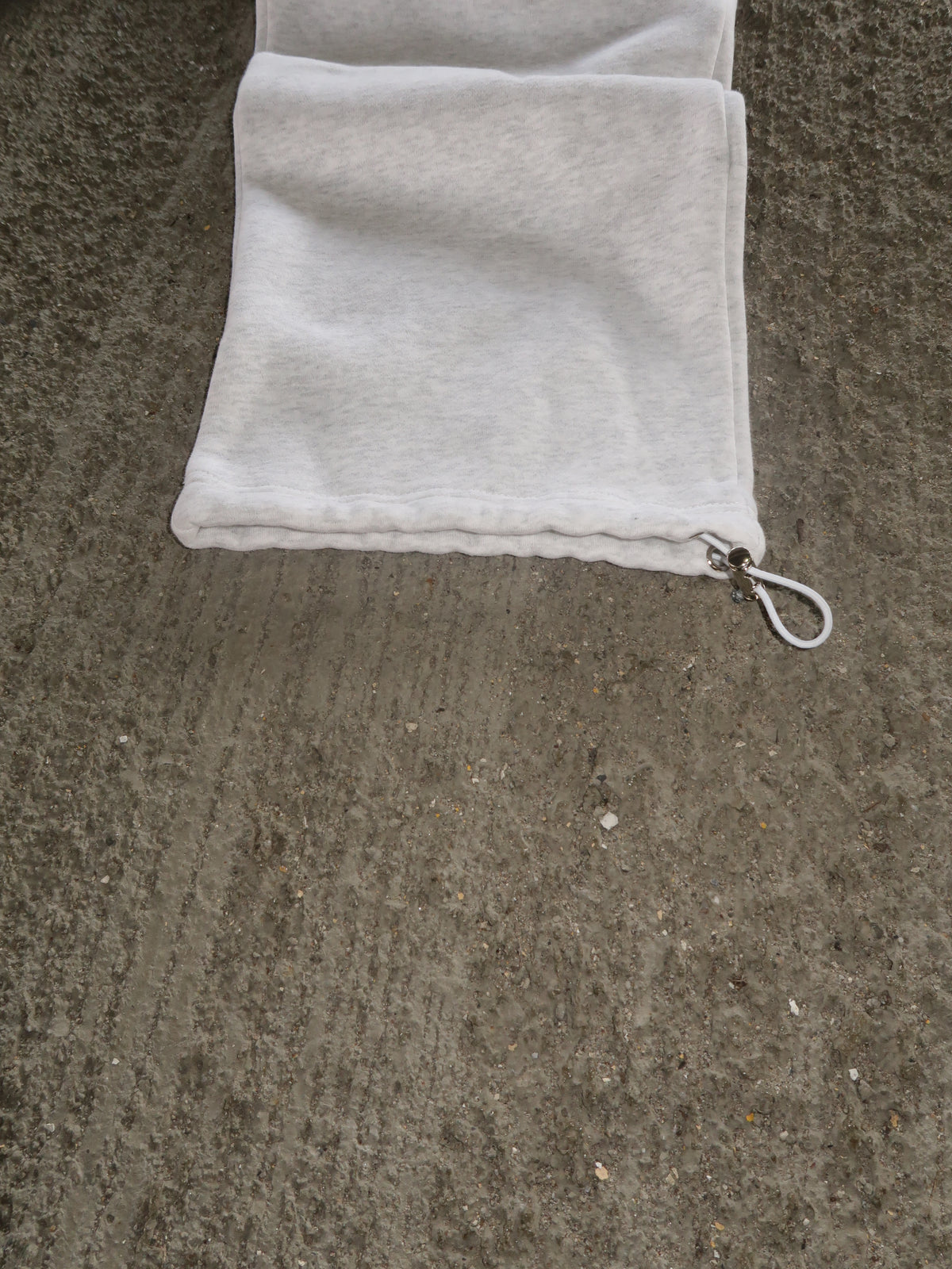 GREY ASCEND SWEATPANTS