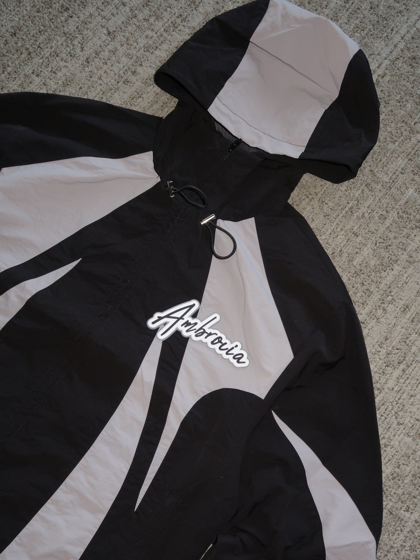 SHADOW WINDBREAKER ZIP UP