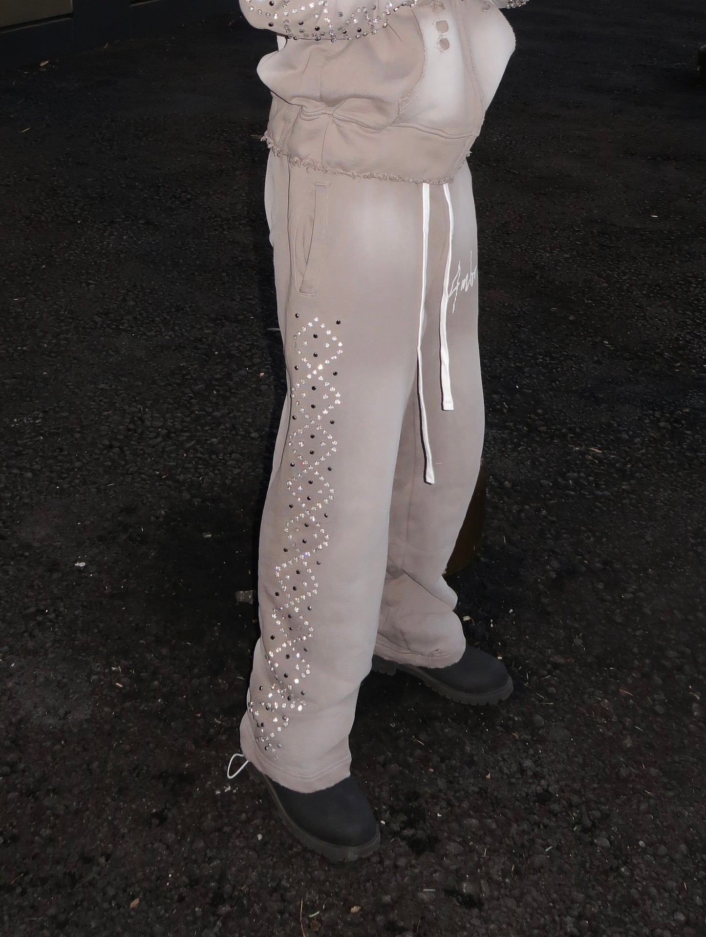 "GREY RADIANT" PANTS